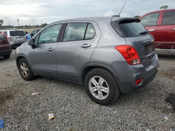 3GNCJKSB3LL175622 2020 CHEVROLET TRAX - Image 2