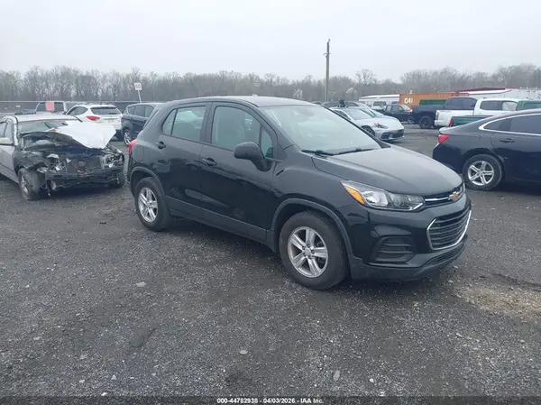 3GNCJKSB3LL179444 2020 CHEVROLET TRAX - Image 1
