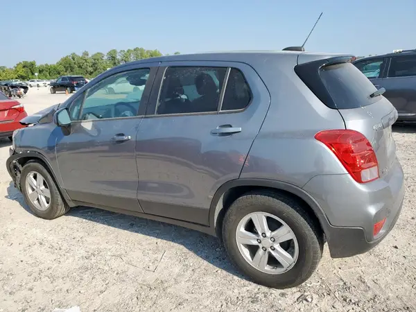 3GNCJKSB3LL180383 2020 CHEVROLET TRAX - Image 2