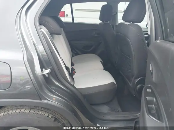 3GNCJKSB3LL185308 2020 CHEVROLET TRAX - Image 8