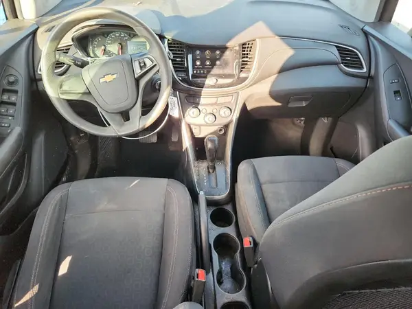 3GNCJKSB3LL185390 2020 CHEVROLET TRAX - Image 8