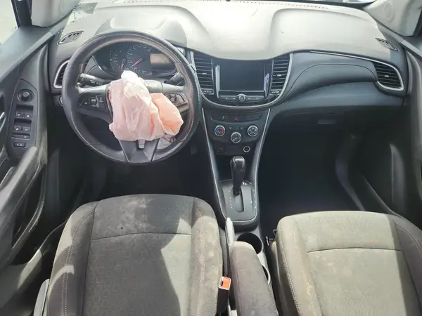 3GNCJKSB3LL218758 2020 CHEVROLET TRAX - Image 8