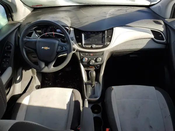 3GNCJKSB3LL219117 2020 CHEVROLET TRAX - Image 8