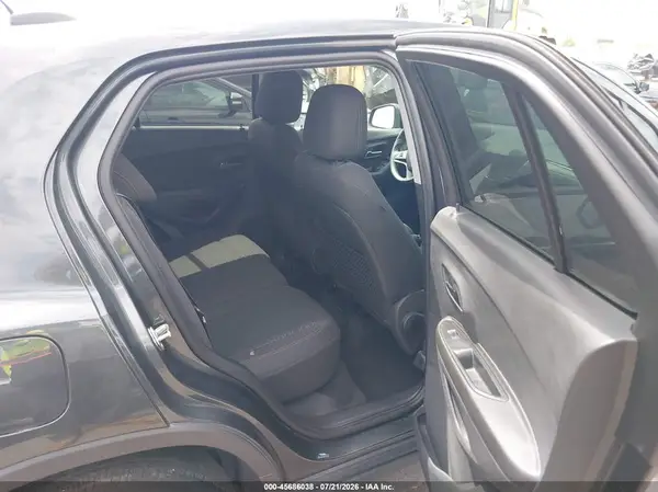 3GNCJKSB3LL222129 2020 CHEVROLET TRAX - Image 8