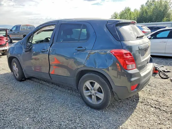 3GNCJKSB3LL264414 2020 CHEVROLET TRAX - Image 2