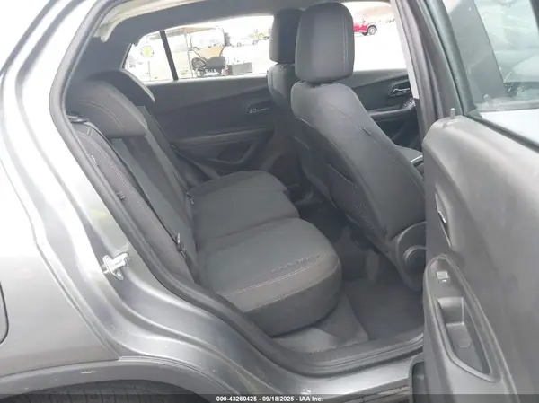 3GNCJKSB3LL278393 2020 CHEVROLET TRAX - Image 8