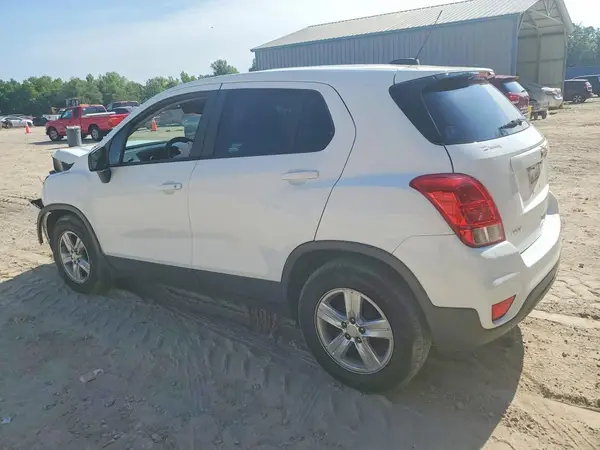 3GNCJKSB3LL297221 2020 CHEVROLET TRAX - Image 2