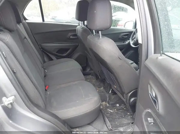 3GNCJKSB3LL300571 2020 CHEVROLET TRAX - Image 8