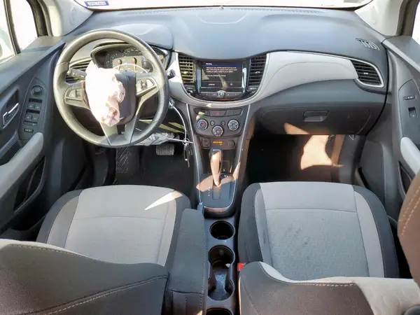 3GNCJKSB3LL313613 2020 CHEVROLET TRAX - Image 8