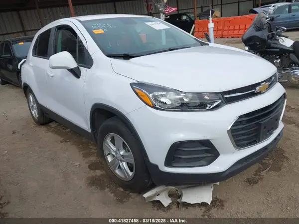 3GNCJKSB3LL327950 2020 CHEVROLET TRAX - Image 1