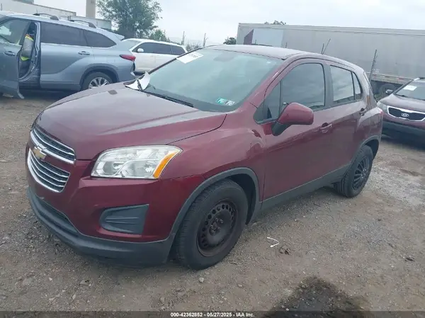 3GNCJKSB4GL234618 2016 CHEVROLET TRAX - Image 2