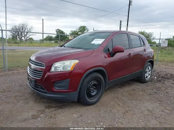 3GNCJKSB4GL237339 2016 CHEVROLET TRAX - Image 2