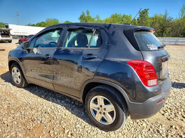 3GNCJKSB4GL250320 2016 CHEVROLET TRAX - Image 2