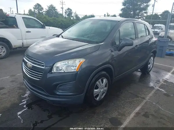 3GNCJKSB4GL250639 2016 CHEVROLET TRAX - Image 2