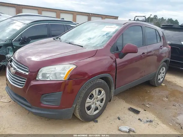 3GNCJKSB4GL255744 2016 CHEVROLET TRAX - Image 2