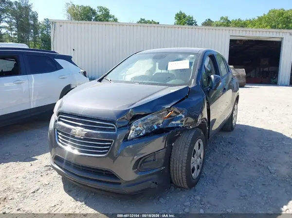 3GNCJKSB4GL268509 2016 CHEVROLET TRAX - Image 2