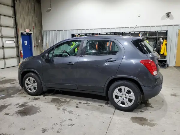 3GNCJKSB4GL269076 2016 CHEVROLET TRAX - Image 2