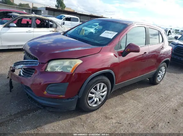 3GNCJKSB4GL269790 2016 CHEVROLET TRAX - Image 2