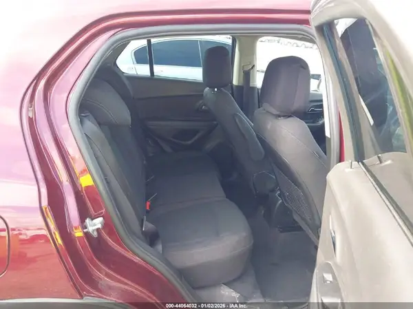 3GNCJKSB4GL269790 2016 CHEVROLET TRAX - Image 8