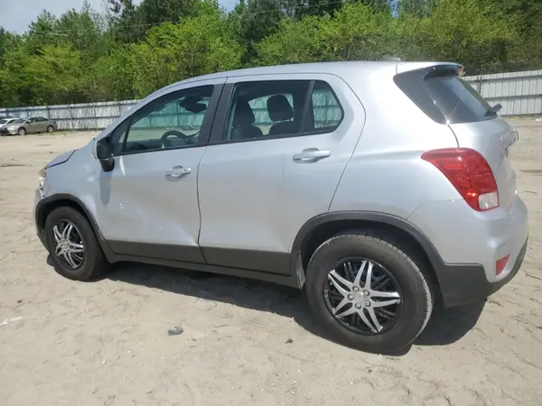 3GNCJKSB4HL117459 2017 CHEVROLET TRAX - Image 2
