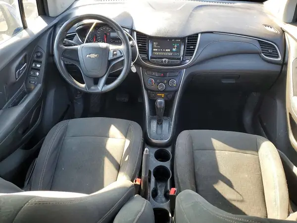 3GNCJKSB4HL151546 2017 CHEVROLET TRAX - Image 8