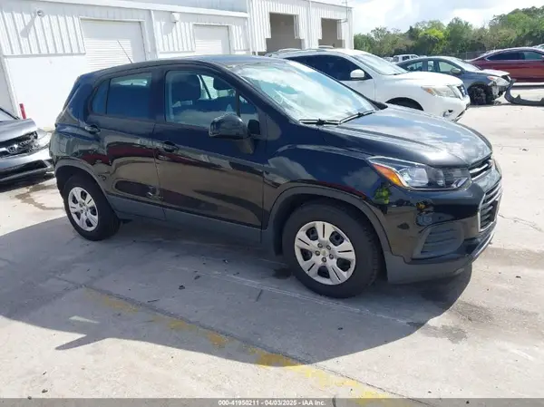 3GNCJKSB4HL169514 2017 CHEVROLET TRAX - Image 1