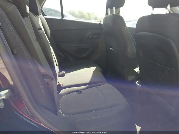 3GNCJKSB4HL169514 2017 CHEVROLET TRAX - Image 8