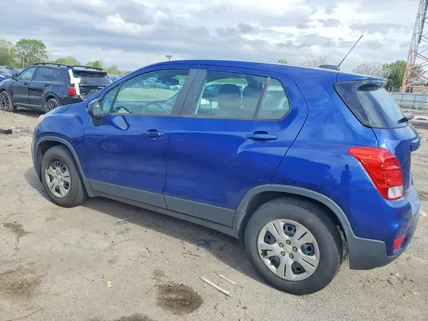 3GNCJKSB4HL207713 2017 CHEVROLET TRAX - Image 2