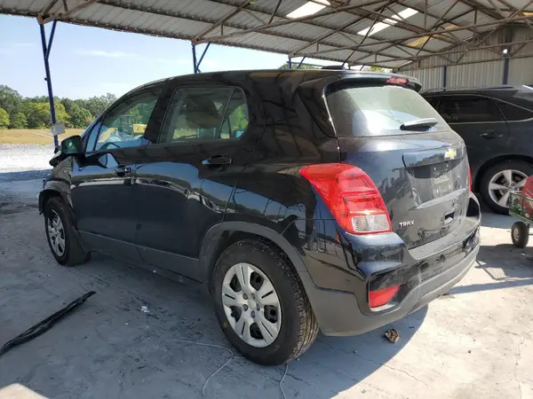 3GNCJKSB4HL242929 2017 CHEVROLET TRAX - Image 2