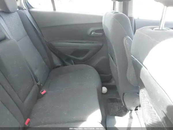 3GNCJKSB4HL246415 2017 CHEVROLET TRAX - Image 8