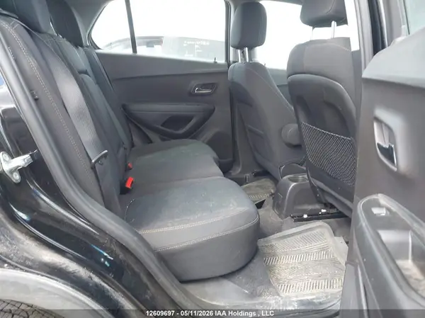 3GNCJKSB4HL264588 2017 CHEVROLET TRAX - Image 8