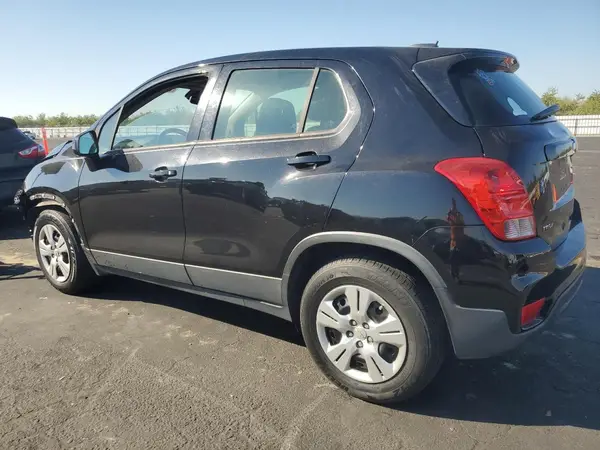 3GNCJKSB4HL274232 2017 CHEVROLET TRAX - Image 2