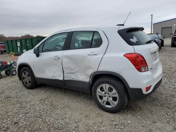 3GNCJKSB4HL289572 2017 CHEVROLET TRAX - Image 2