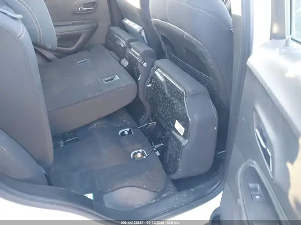 3GNCJKSB4JL178462 2018 CHEVROLET TRAX - Image 8