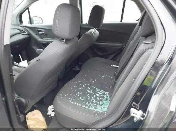 3GNCJKSB4JL245335 2018 CHEVROLET TRAX - Image 8