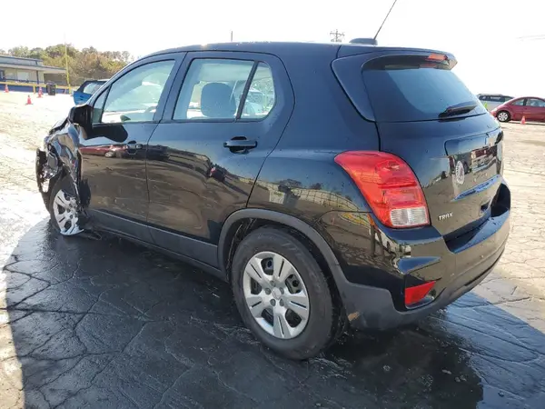 3GNCJKSB4JL284541 2018 CHEVROLET TRAX - Image 2