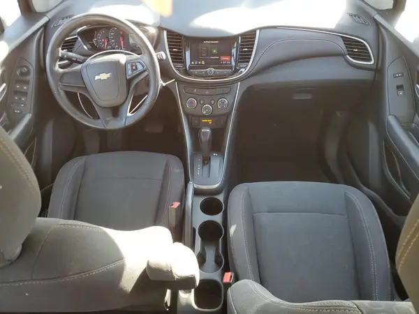 3GNCJKSB4JL284541 2018 CHEVROLET TRAX - Image 8