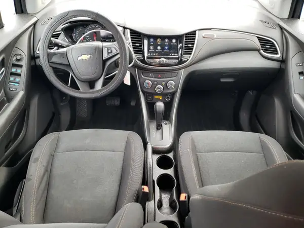 3GNCJKSB4JL286340 2018 CHEVROLET TRAX - Image 8