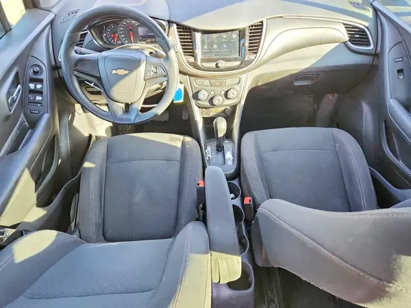 3GNCJKSB4JL316985 2018 CHEVROLET TRAX - Image 8