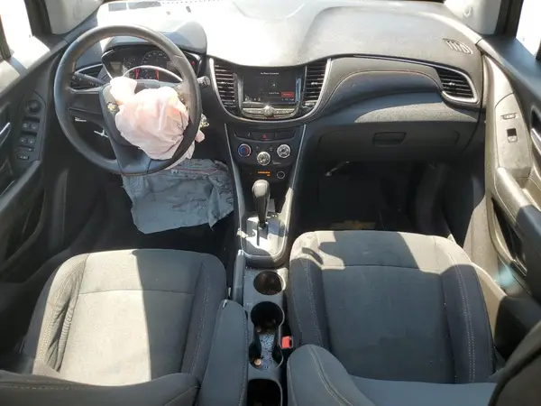 3GNCJKSB4JL319109 2018 CHEVROLET TRAX - Image 8