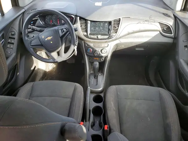 3GNCJKSB4JL320924 2018 CHEVROLET TRAX - Image 8