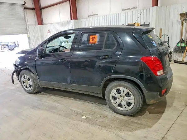 3GNCJKSB4JL357455 2018 CHEVROLET TRAX - Image 2