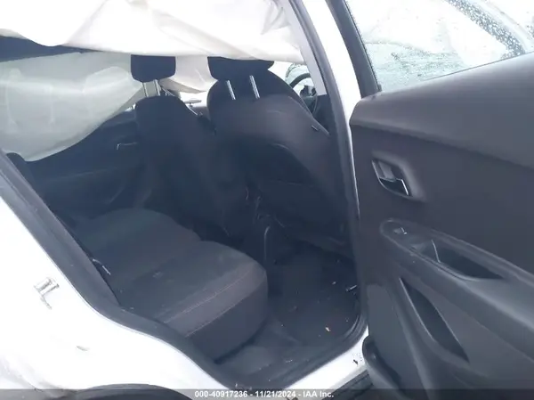3GNCJKSB4JL359190 2018 CHEVROLET TRAX - Image 8