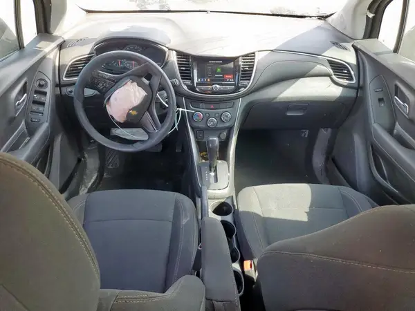 3GNCJKSB4JL373834 2018 CHEVROLET TRAX - Image 8