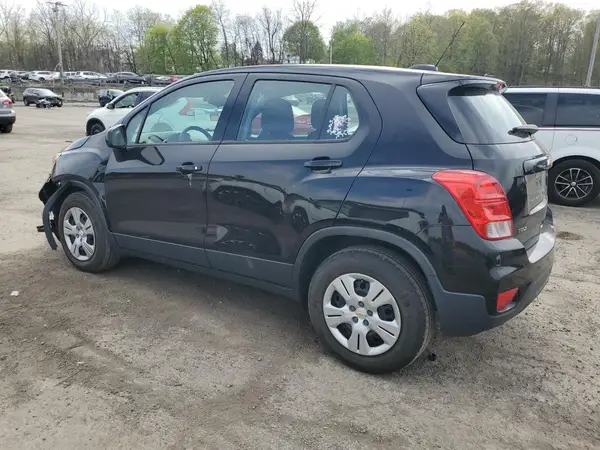 3GNCJKSB4JL414964 2018 CHEVROLET TRAX - Image 2