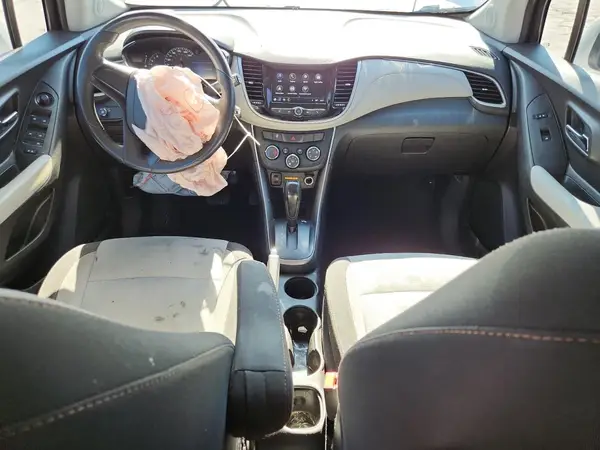 3GNCJKSB4JL419047 2018 CHEVROLET TRAX - Image 8
