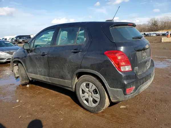 3GNCJKSB4KL113015 2019 CHEVROLET TRAX - Image 2