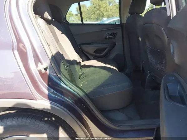 3GNCJKSB4KL115282 2019 CHEVROLET TRAX - Image 8