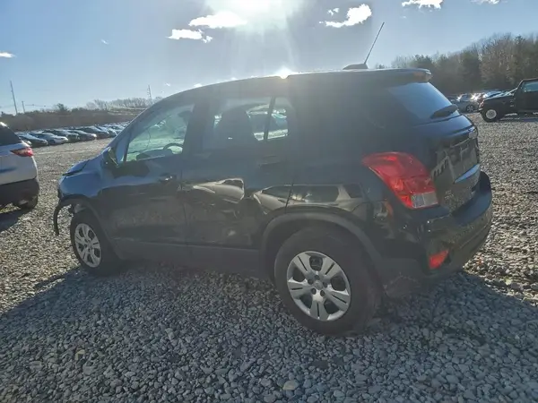 3GNCJKSB4KL157340 2019 CHEVROLET TRAX - Image 2
