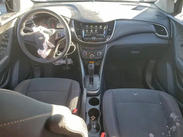 3GNCJKSB4KL157340 2019 CHEVROLET TRAX - Image 8
